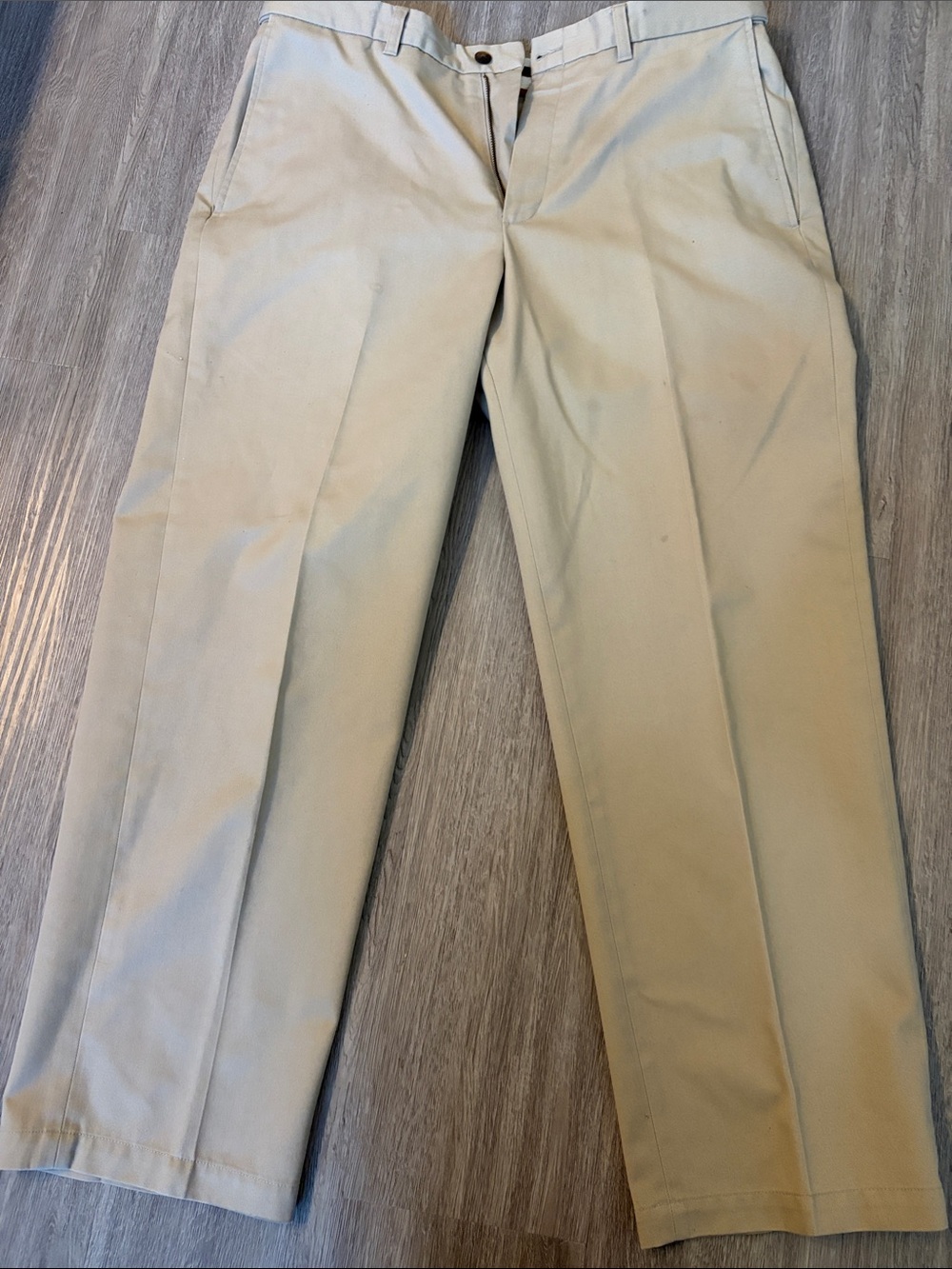 Men's Straight-Fit Khaki Chinos - Tan